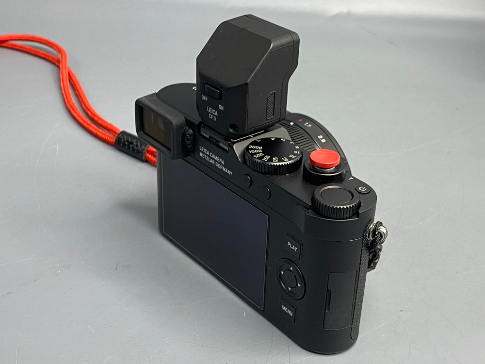 Leica D-Lux 8