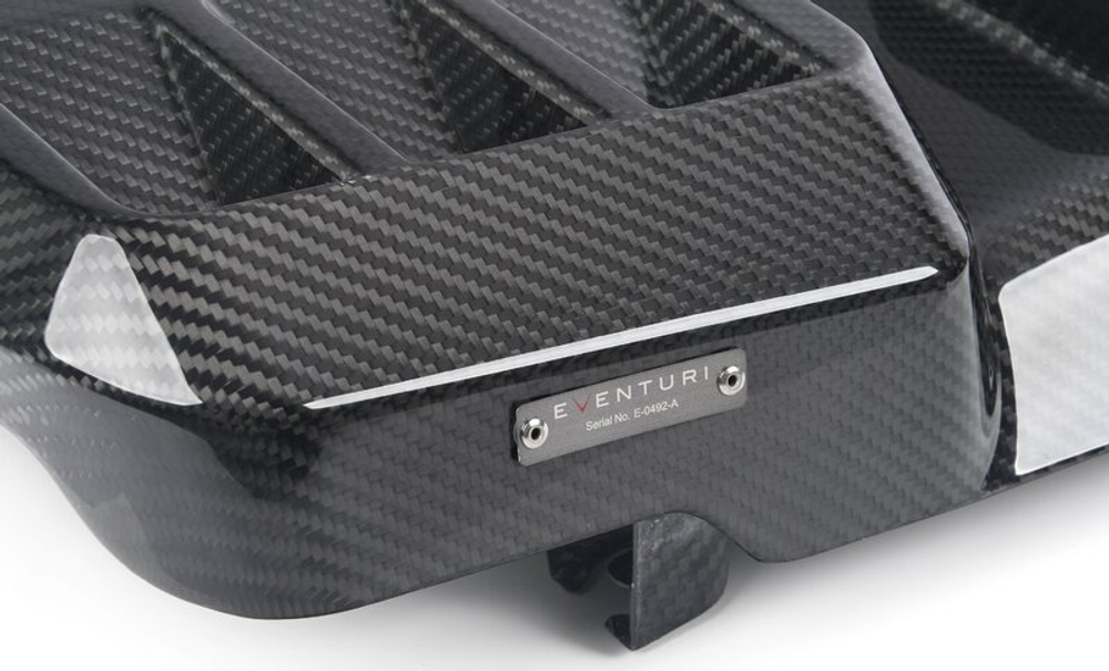 Карбоновая крышка двигателя Eventuri BMW M3/M4 G8x Carbon Fiber Engine Cover