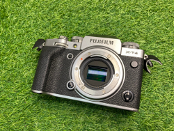FujiFilm X-T4 Silver
