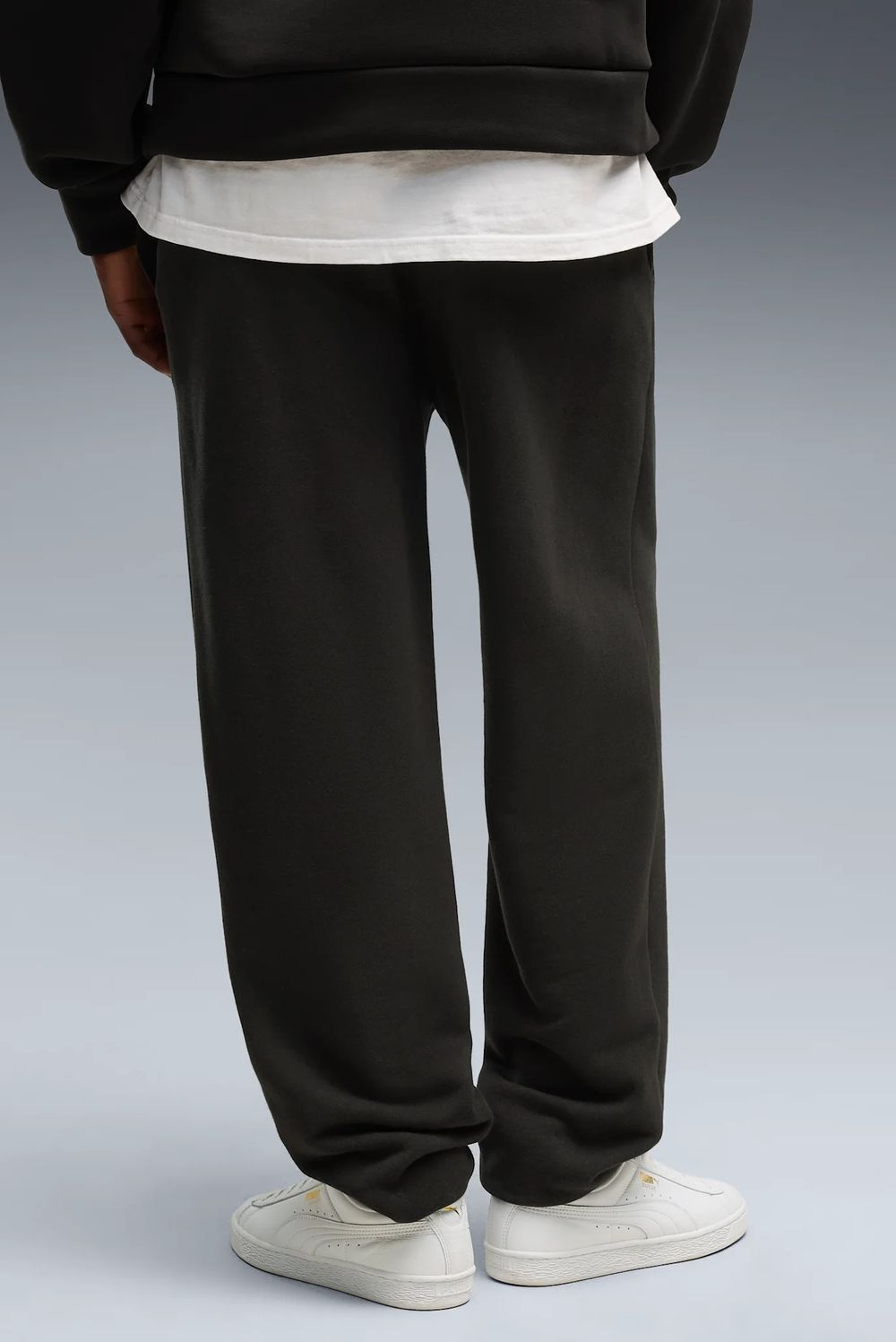 Брюки спортивные мужские PUMA ESS Relaxed Sweatpants TR cl
