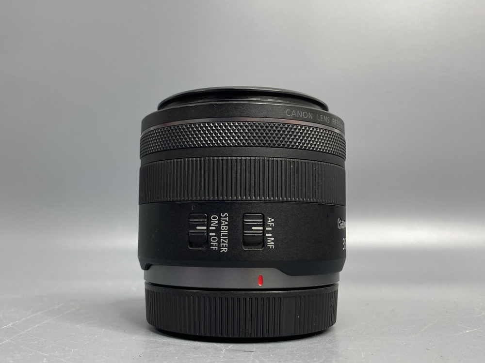 Canon RF 35mm 1.8 macro
