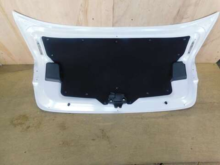 крышка багажника Toyota Corolla NRE210 2021