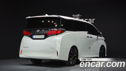 Toyota Alphard 2.5 HEV Executive AWD — 2024