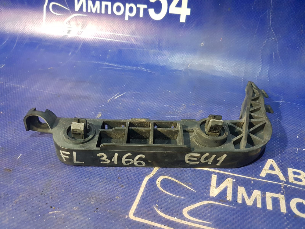 Крепление бампера переднее левое Honda CIVIC 2000-2004