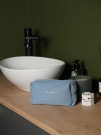 Makeup bag