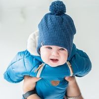 Шапка зимняя на завязках с помпоном "Деним" 0+