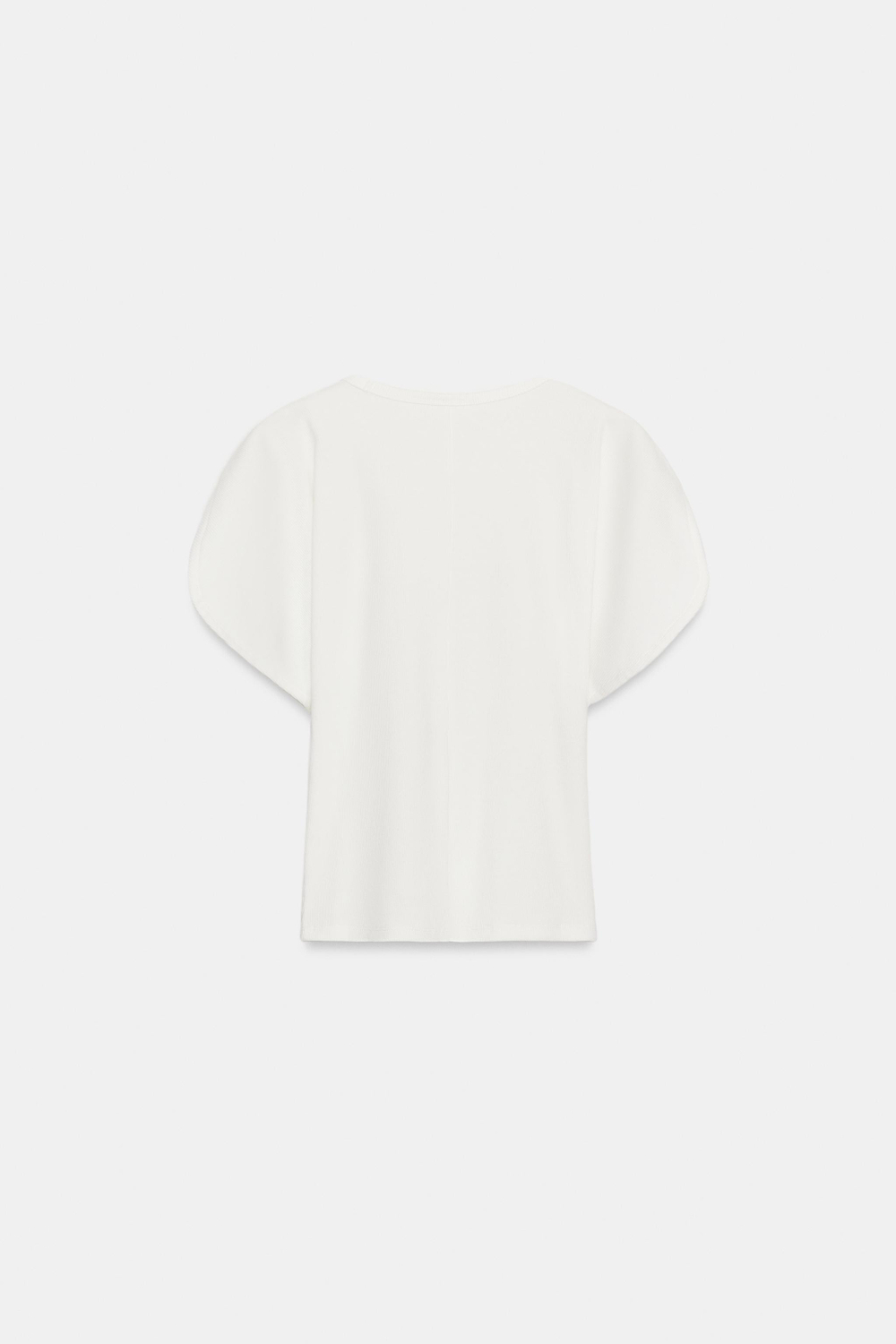 ФУТБОЛКА С ЦЕЛЬНОКРОЕНЫМИ РУКАВАМИ — ZARA