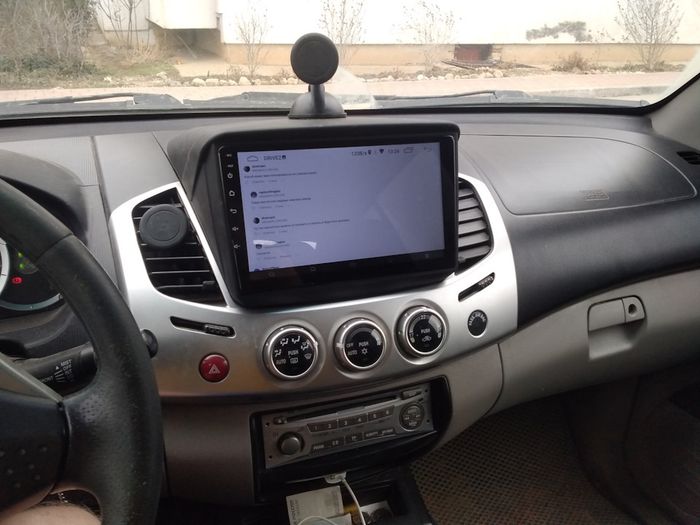 Магнитола для Mitsubishi L200, Pajero Sport 2006-2016 - Parafar PF220UHD на Android 13, Быстрая, QLED, CarPlay, 4G SIM-слот