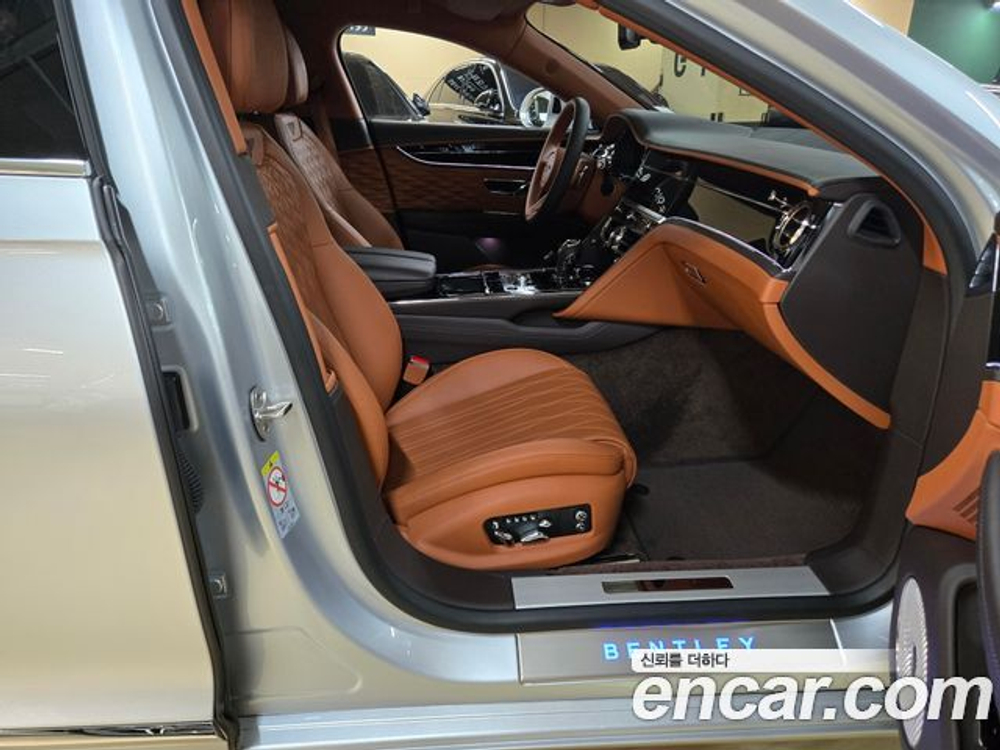Bentley Flying Spur 4.0 — 2022