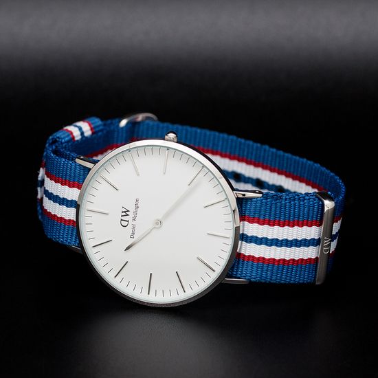 Наручные часы Daniel Wellington 0213DW 40 мм