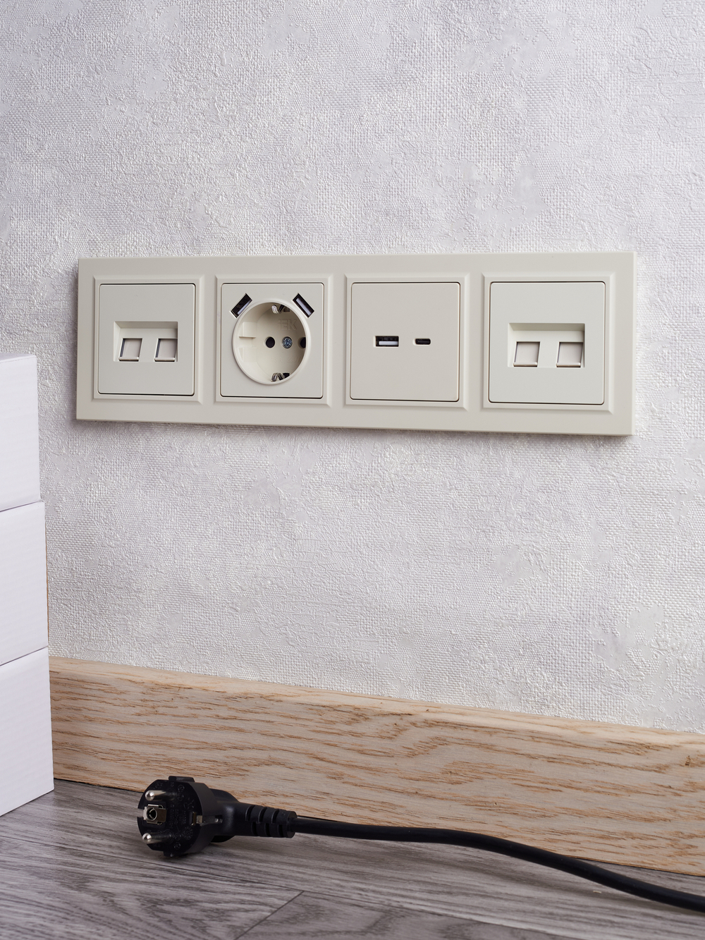 BRITE Розетка USB A+C 18Вт РЮ11-1-БрКр бежевый IEK