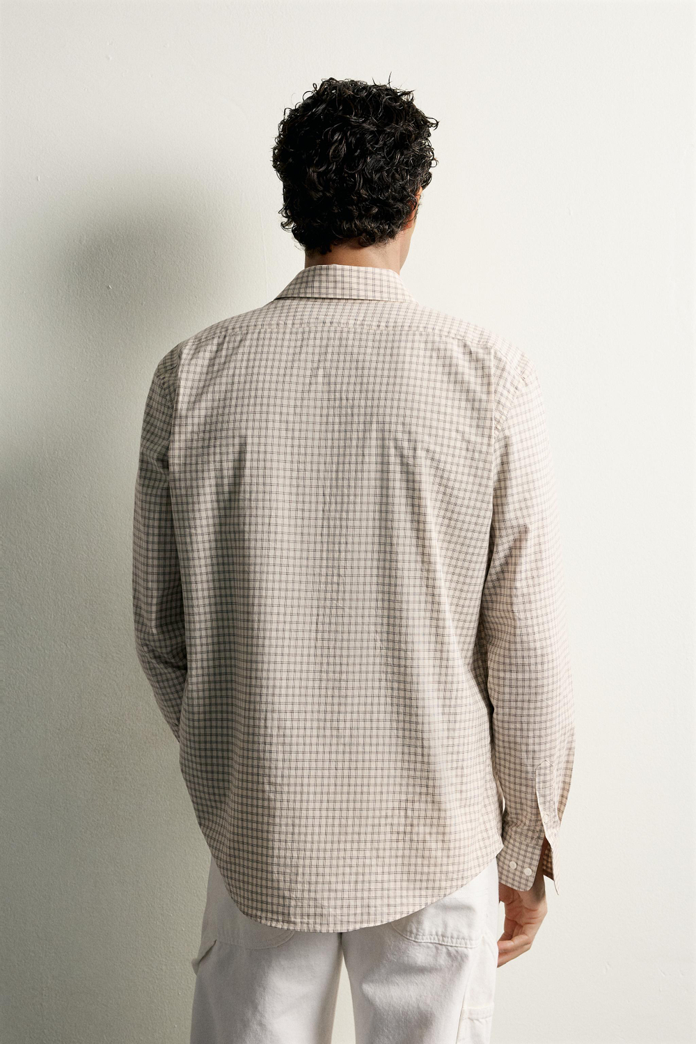 РУБАШКА REGULAR FIT В КЛЕТКУ — ZARA · 4066/466