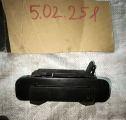 Наружная ручка задней левой двери Audi a4 b5 - 4A0839205