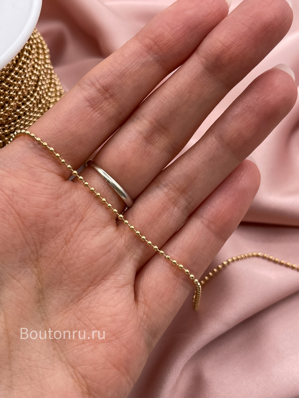Цепочка мониль золотистая