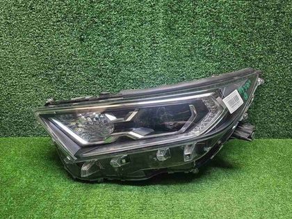 Битая Фара левая Toyota RAV4 5 XA50 (2018-н.в.) LED