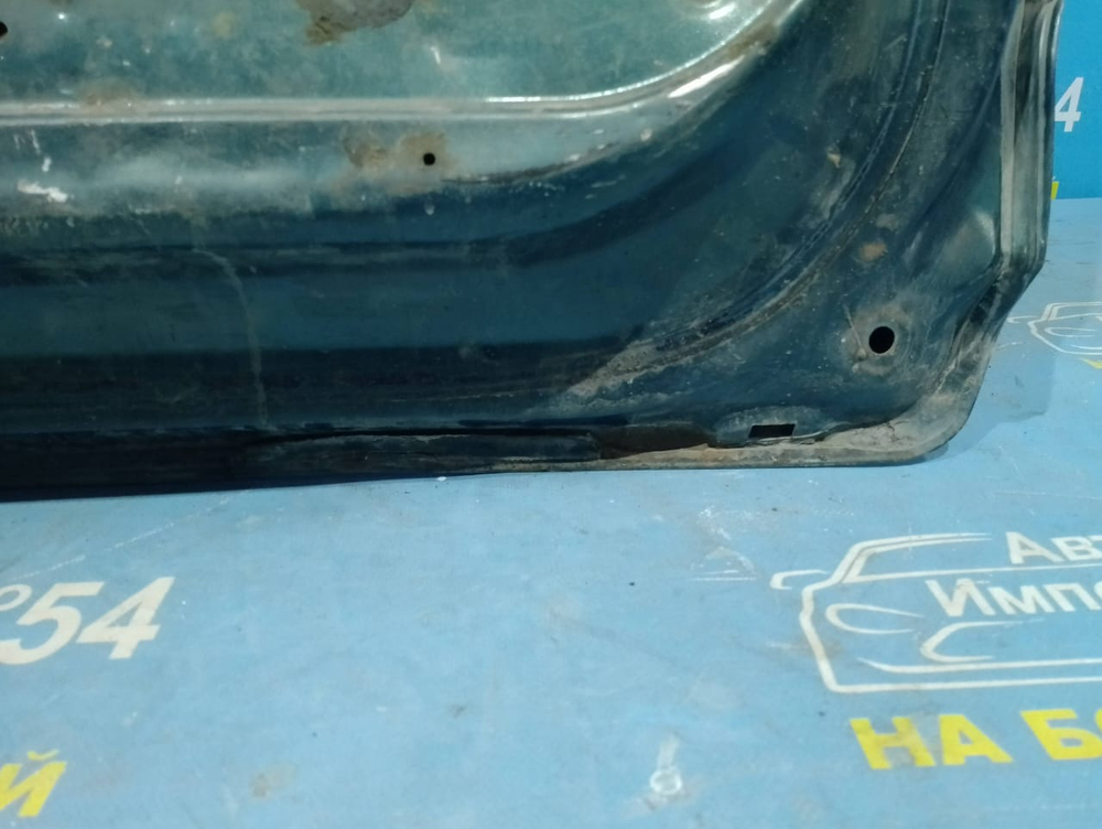 Дверь пятая MAZDA BONGO FRIENDEE 1997