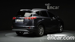 Toyota RAV4 2.5 4WD Hybrid — 2018