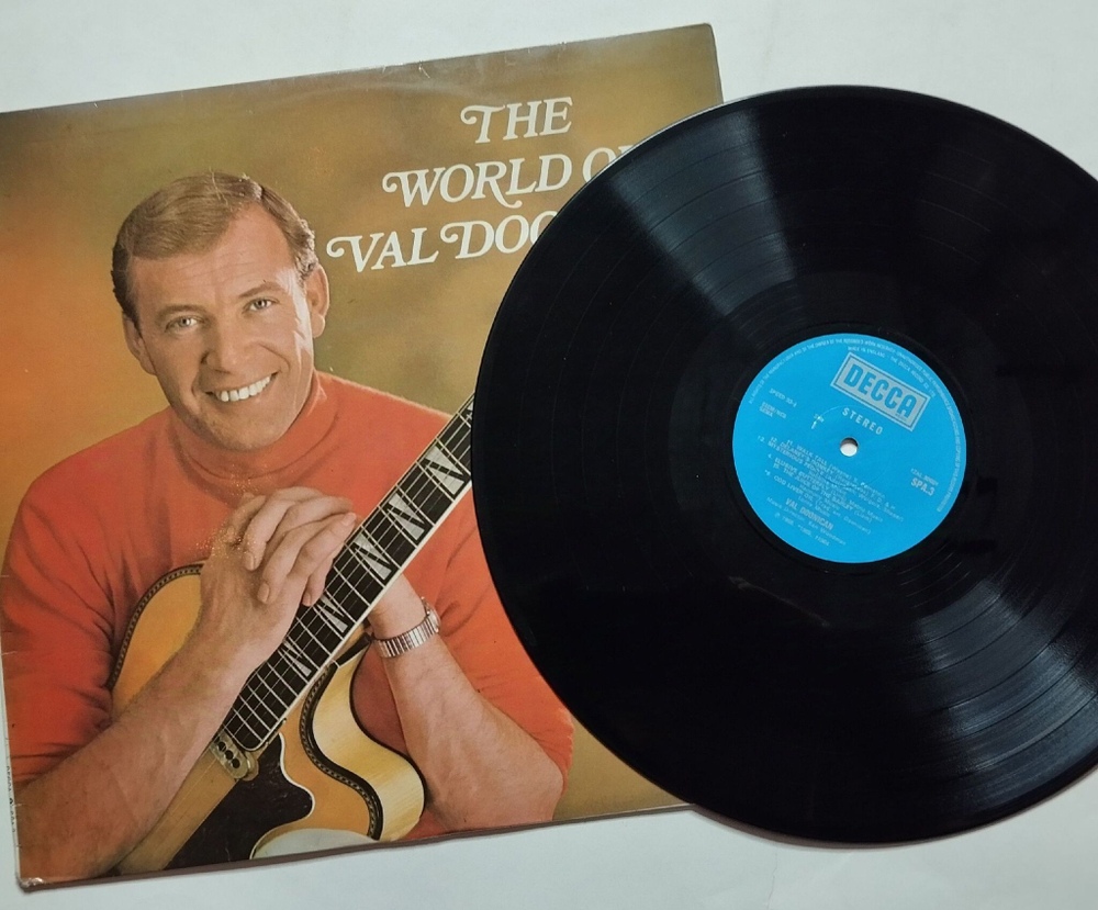 Винтажная виниловая пластинка LP The World Of Val Doonican (UK 1969)