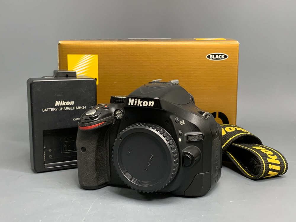 Nikon D5200 110.000 кадров