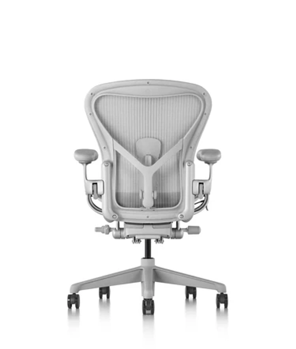 Кресло Herman Miller Aeron Mineral Matte, размер A