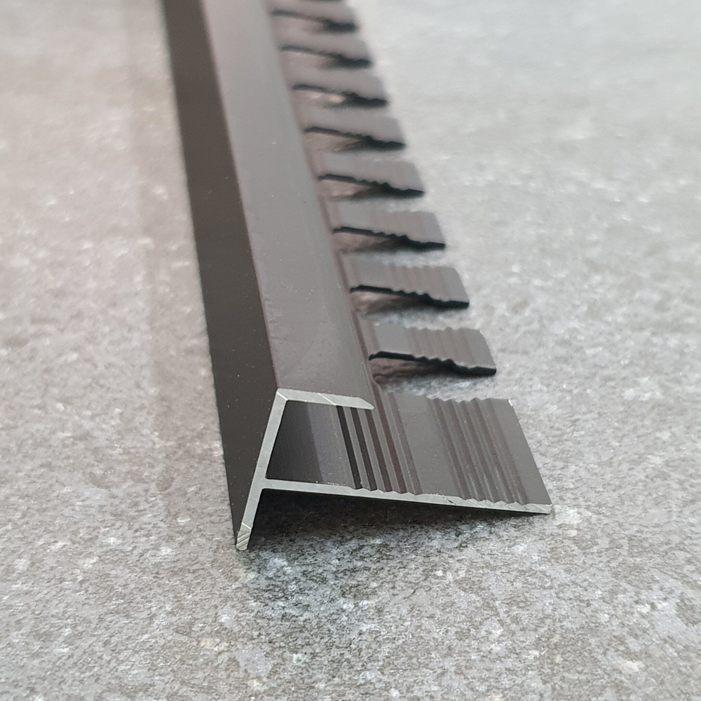АЛТПг 12мм "DO-1" 2,7м Чёрный мат. окантов. гиб. анод. алюм.