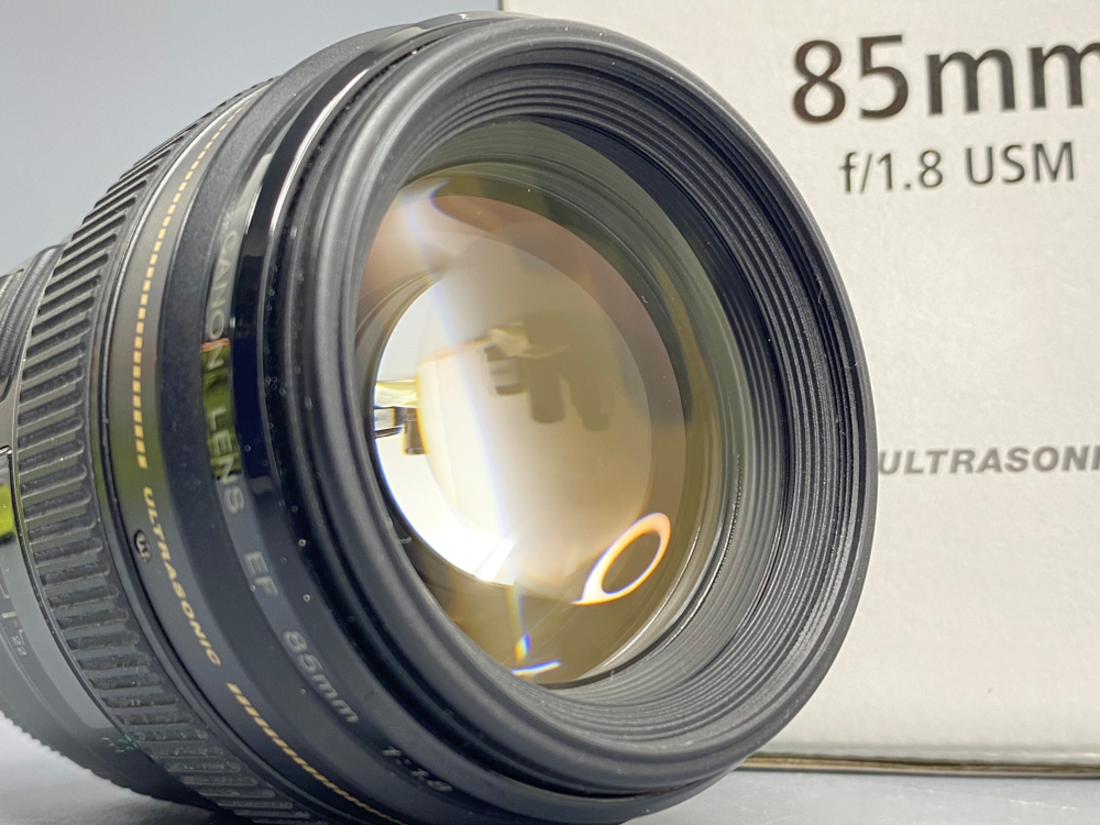 Canon 85mm 1.8 USM внутри пыль