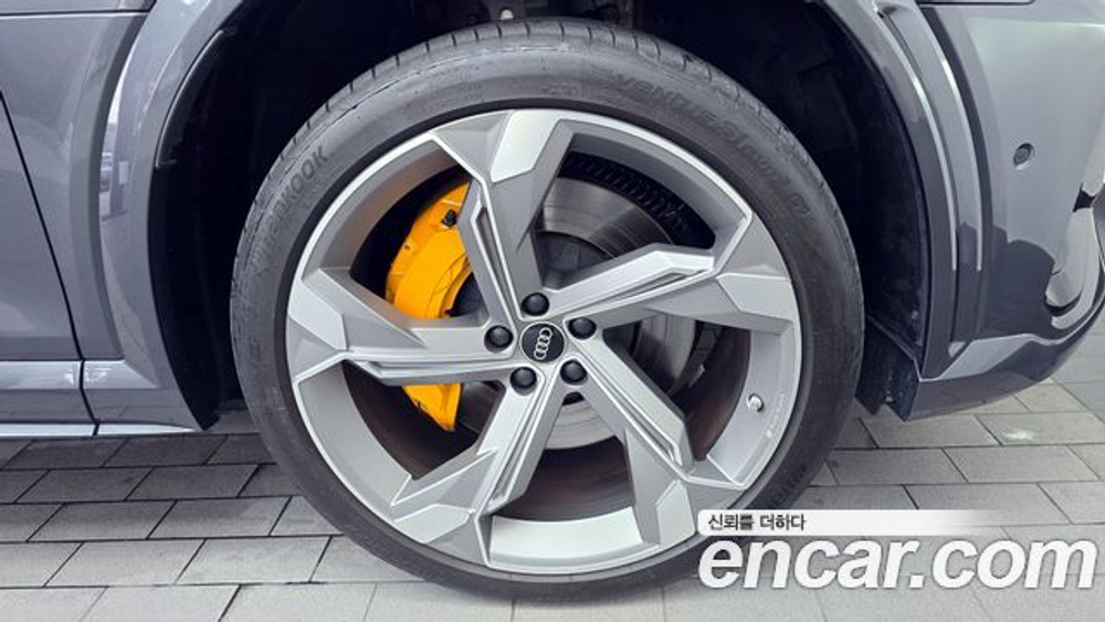 Audi e-tron S Sportback — 2023