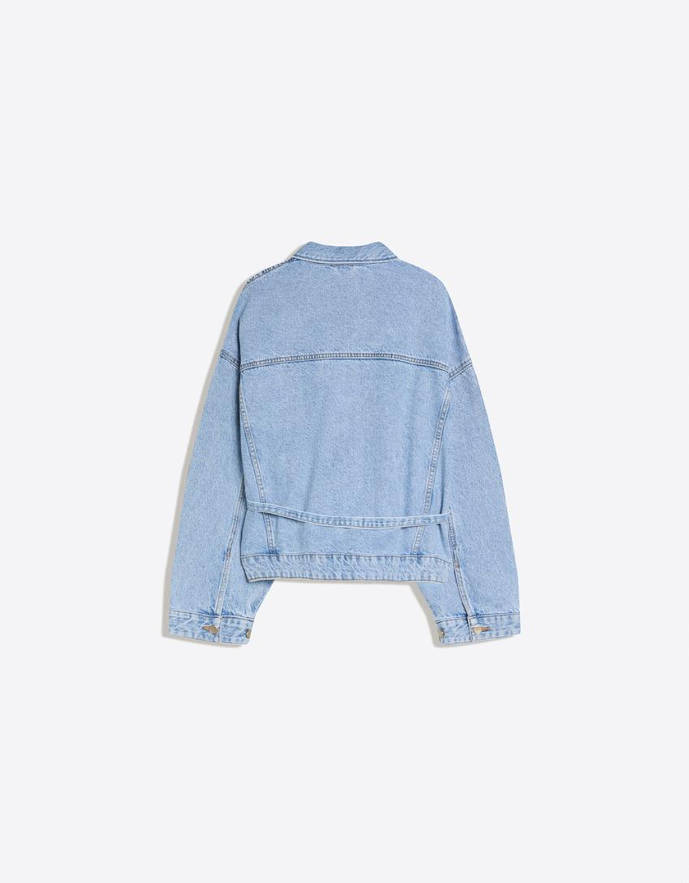 BERSHKA Джинсовая куртка оверсайз, светло-голубой
