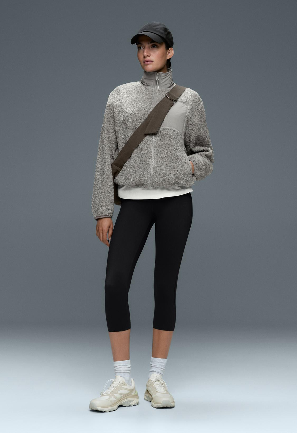 OYSHO Легинсы капри Extra Compressive Core Control длиной 40 см, черный