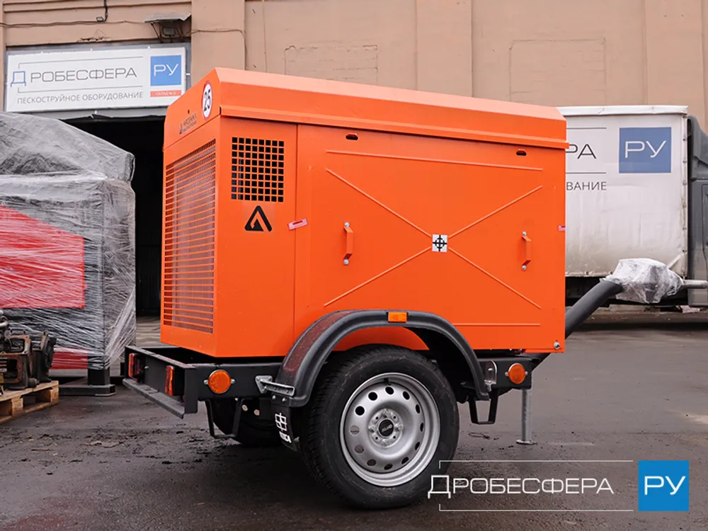 Винтовой компрессор ЗИФ-СВЭ-5,2/0,7 на шасси с пакетом "Север" от -40°С
