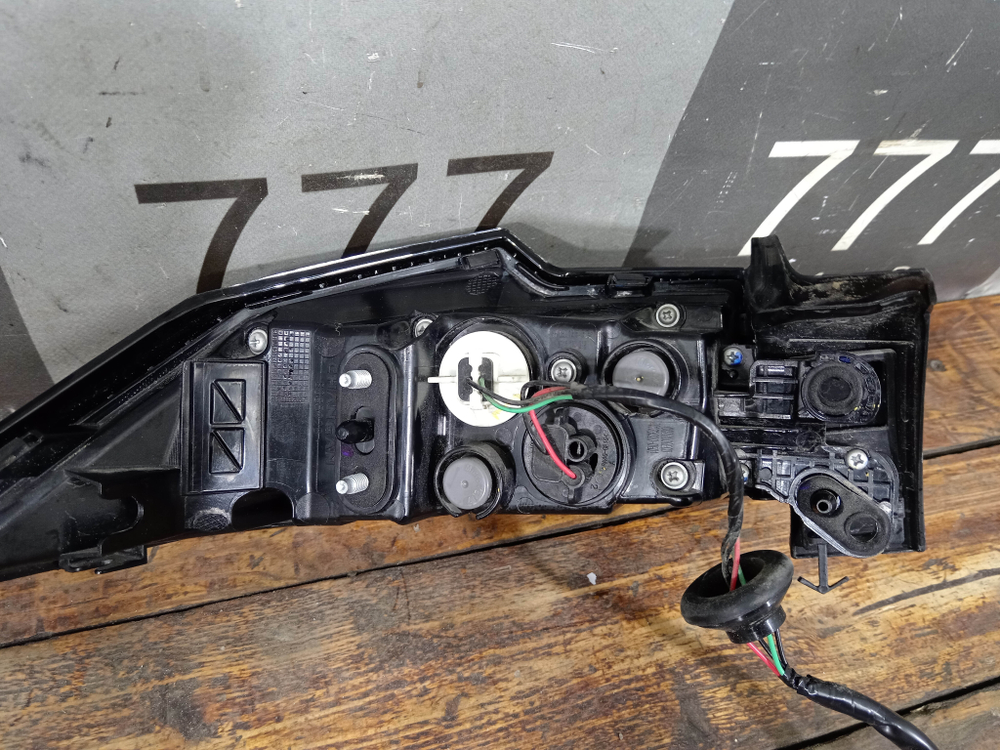 Фонарь зaдний пpавый Changan UNI-V 22-нв Б/У Оригинал C281F2805030500