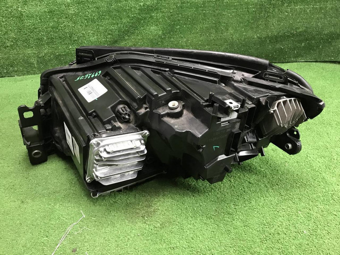 Фара правая Mercedes GLE W166 (15-18) LED В сборе