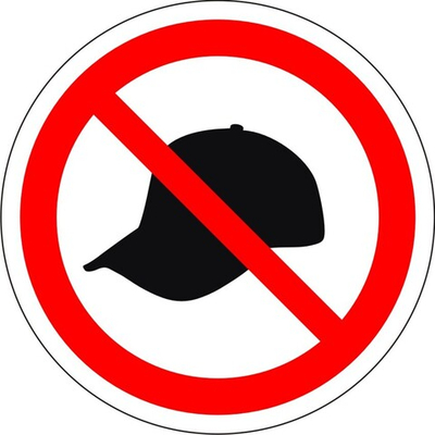 Знак "Вход в головных уборках запрещен"