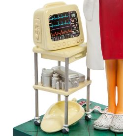 FO-85520 Статуэтка «Доктор» (Madam Doctor. Forchino)