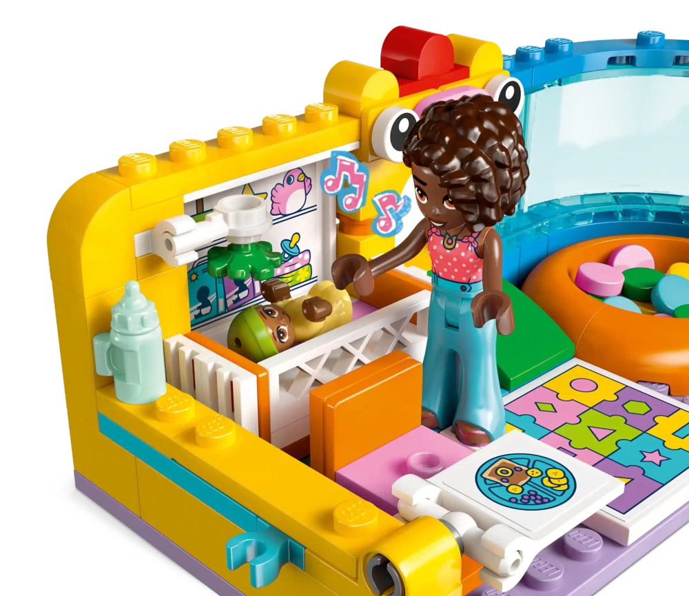 Конструктор LEGO Friends 42645 Игровая комната младшей сестры Алии