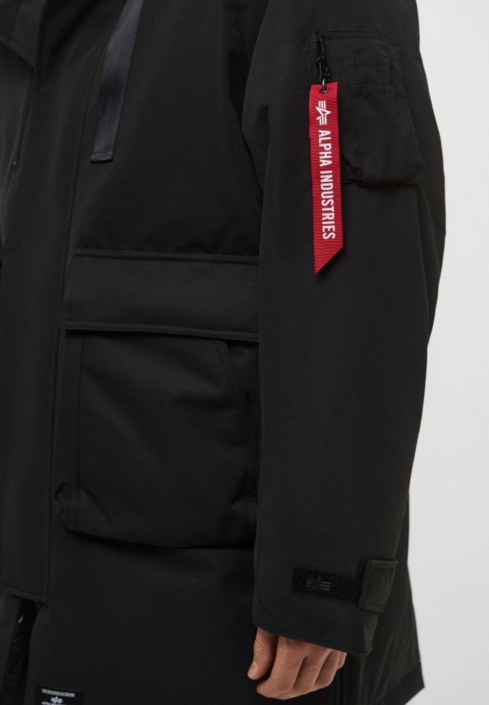 Пуховик мужской ALPHA INDUSTRIES SERGEANT PUFFER PARKA