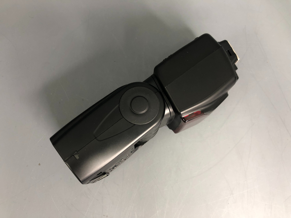Nikon Speedlight SB-700
