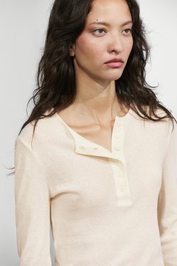 Massimo Dutti Футболка: воротник на пуговицах, длинные рукава, натуральный/кремовый