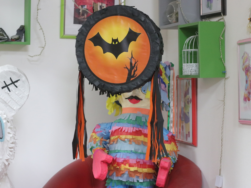 Пиньята- таблетка Halloween летучая мышь
