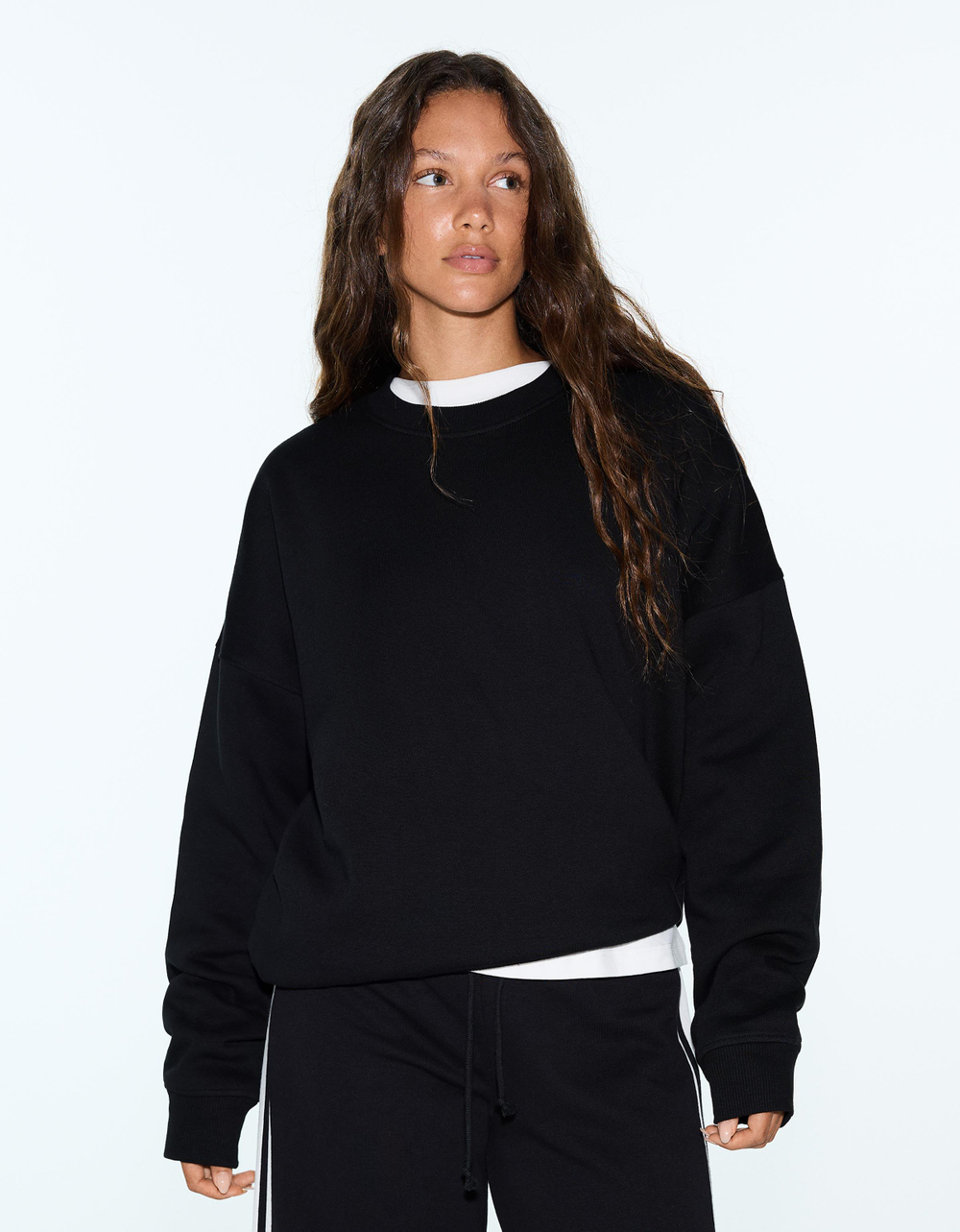 Женский свитшот с круглым вырезом - BERSHKA