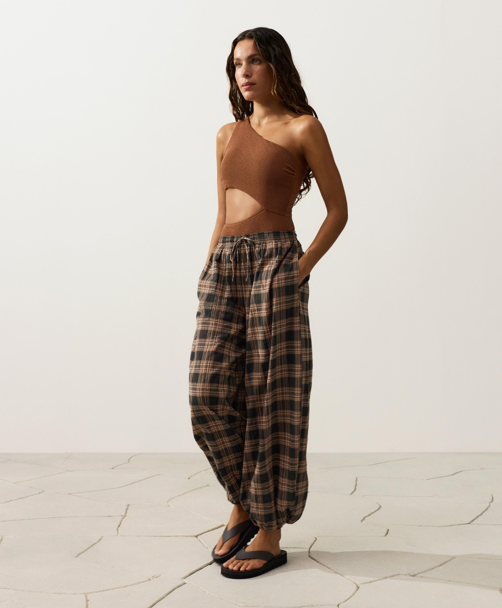 OYSHO Асимметричное трикини Crinkle, светло-коричневый
