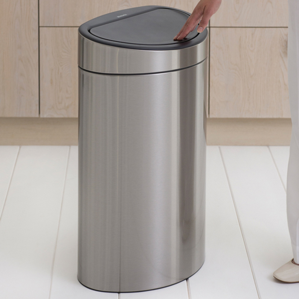 Мусорный бак Touch Bin new 40л Brabantia Стальной матовый