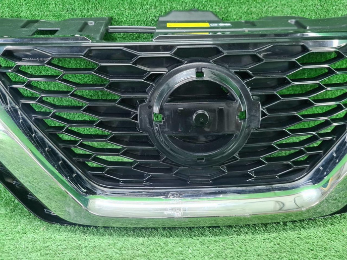 Решетка радиатора Nissan Qashqai 2 j11 (2017-2023)