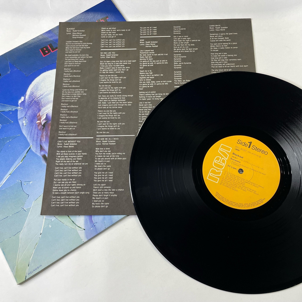 Винтажная виниловая пластинка LP Scorpions Blackout (Япония 1982) (Без Оби)