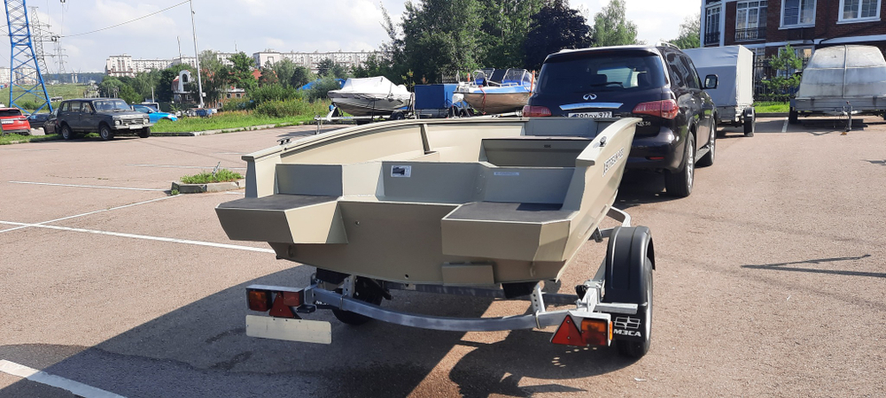 Лодка Xstream 400