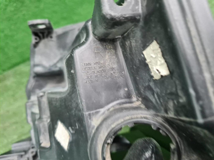 Корпус фары правый Range Rover Vogue 4 L405 17-22