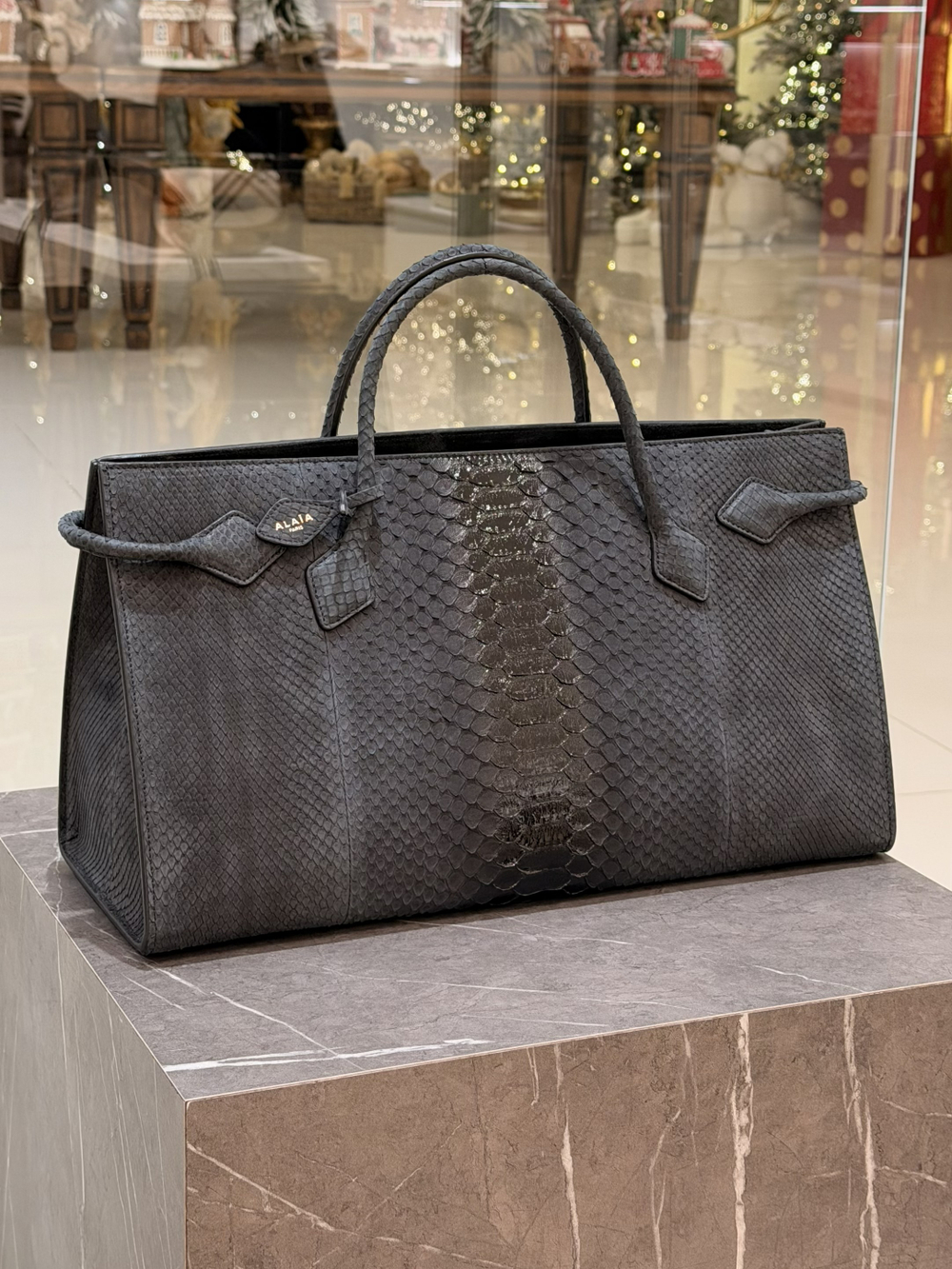 Сумка Alaïa