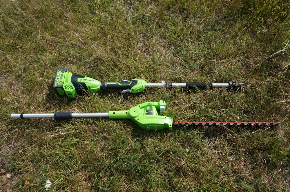 Аккумуляторный штанговый кусторез Greenworks G40PHAK6, 40v, 51см, c АКБ 5А·ч и ЗУ