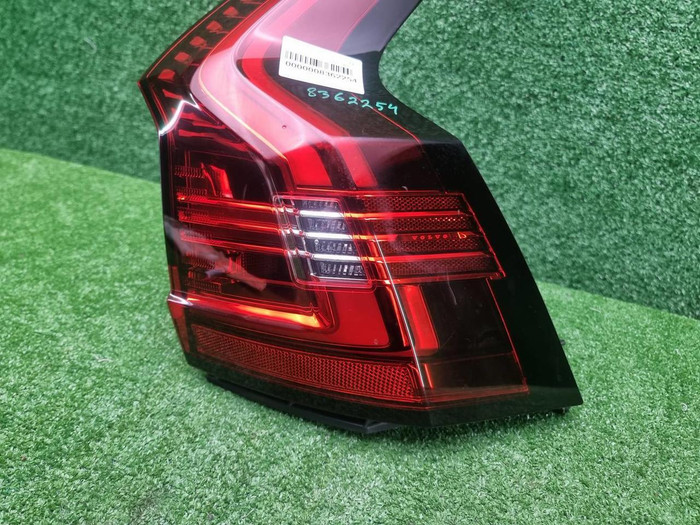 Фонарь правый внешний Volvo V90 2 (2020-н.в.)