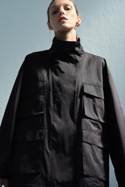 ZARA КУРТКА С КАРМАНАМИ — ZW COLLECTION, ЧЕРНЫЙ